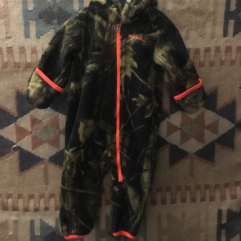 Columbia baby fleece snowsuit 6-12 months